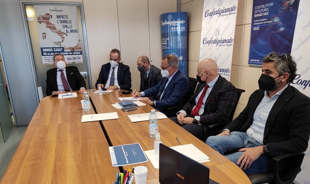 Un decreto sostegni che affossa le imprese