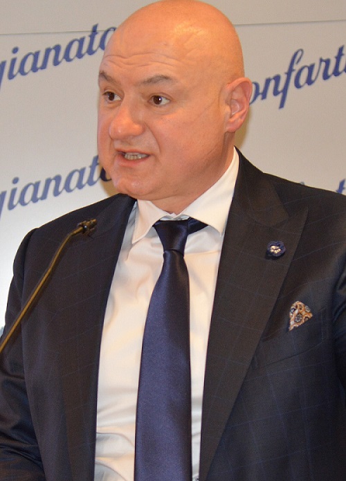 MARCHE, CRESCONO GLI OCCUPATI